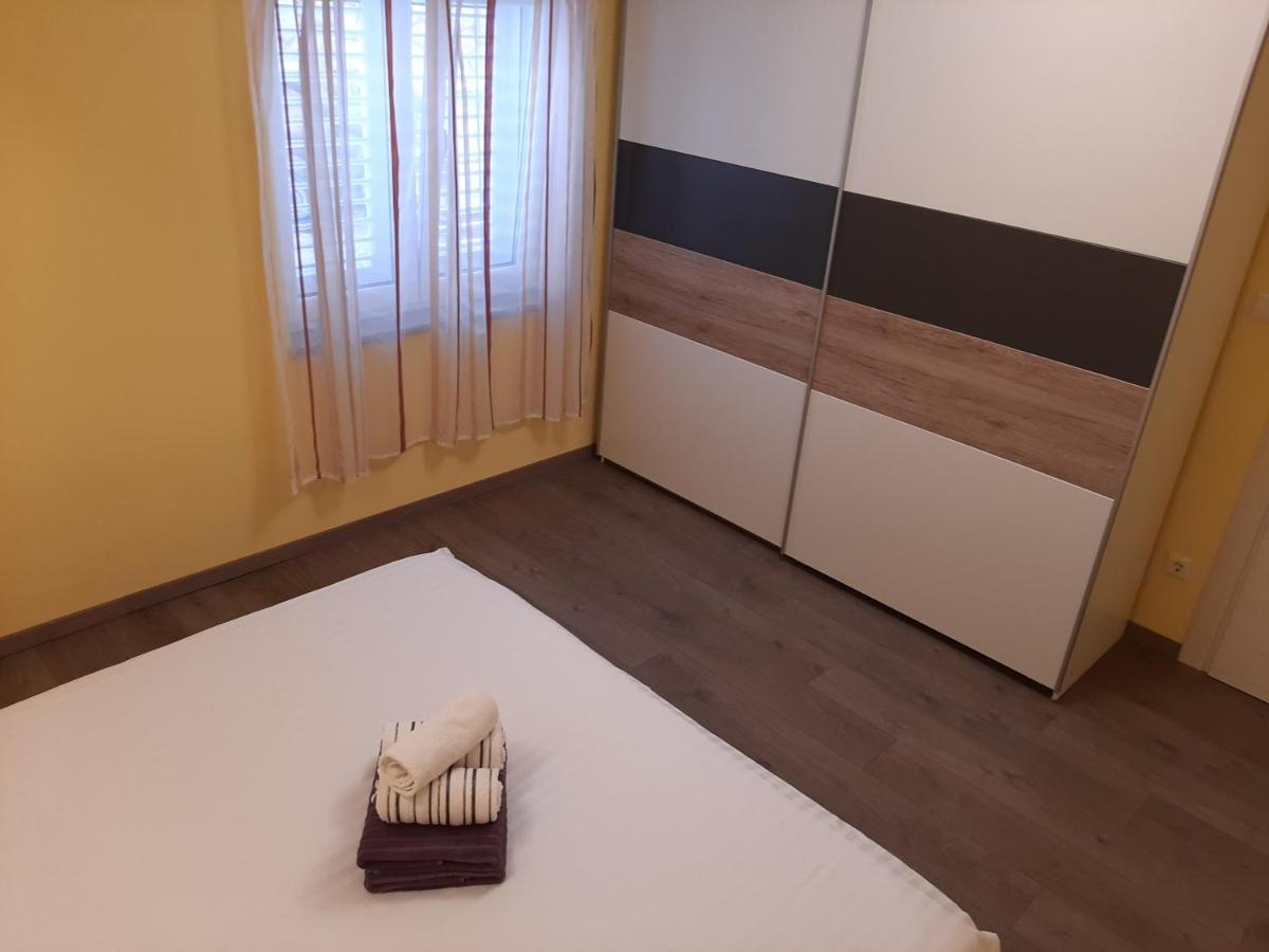 Apartments Pavelic ノヴィ・ヴィノドロスキー エクステリア 写真